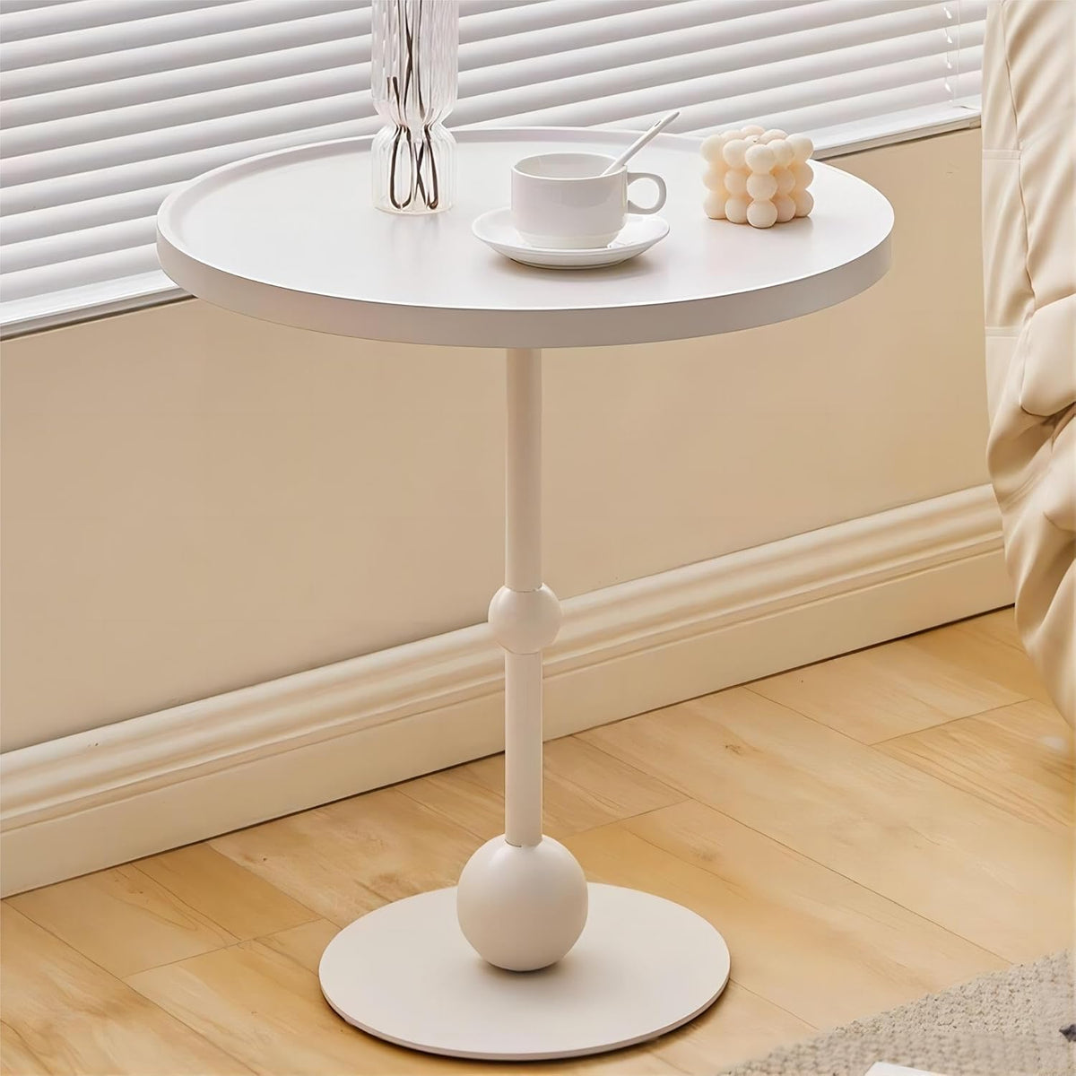 Runder Beistelltisch mit Metallsockel - Kompakte Ablage im modernen Design - Weiß mit 10 kg Belastbarkeit - Für Wohn und Schlafzimmer